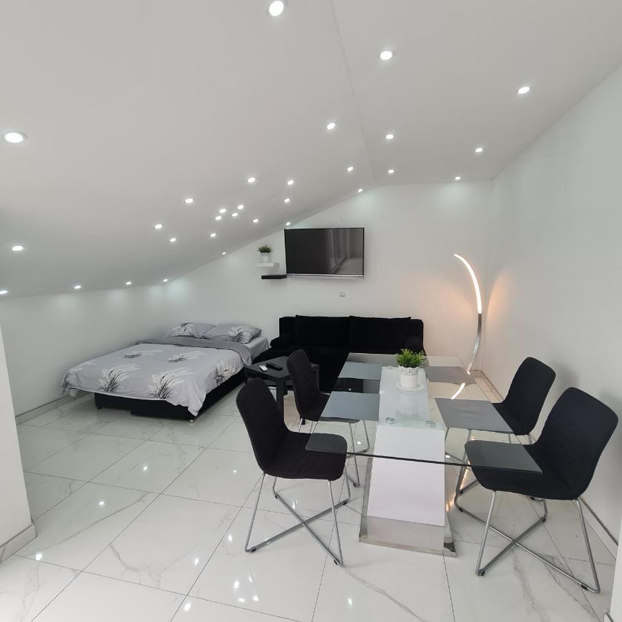 Apartments Blazevic, Heated Pool&Jacuzzi Dramalj Bagian luar foto