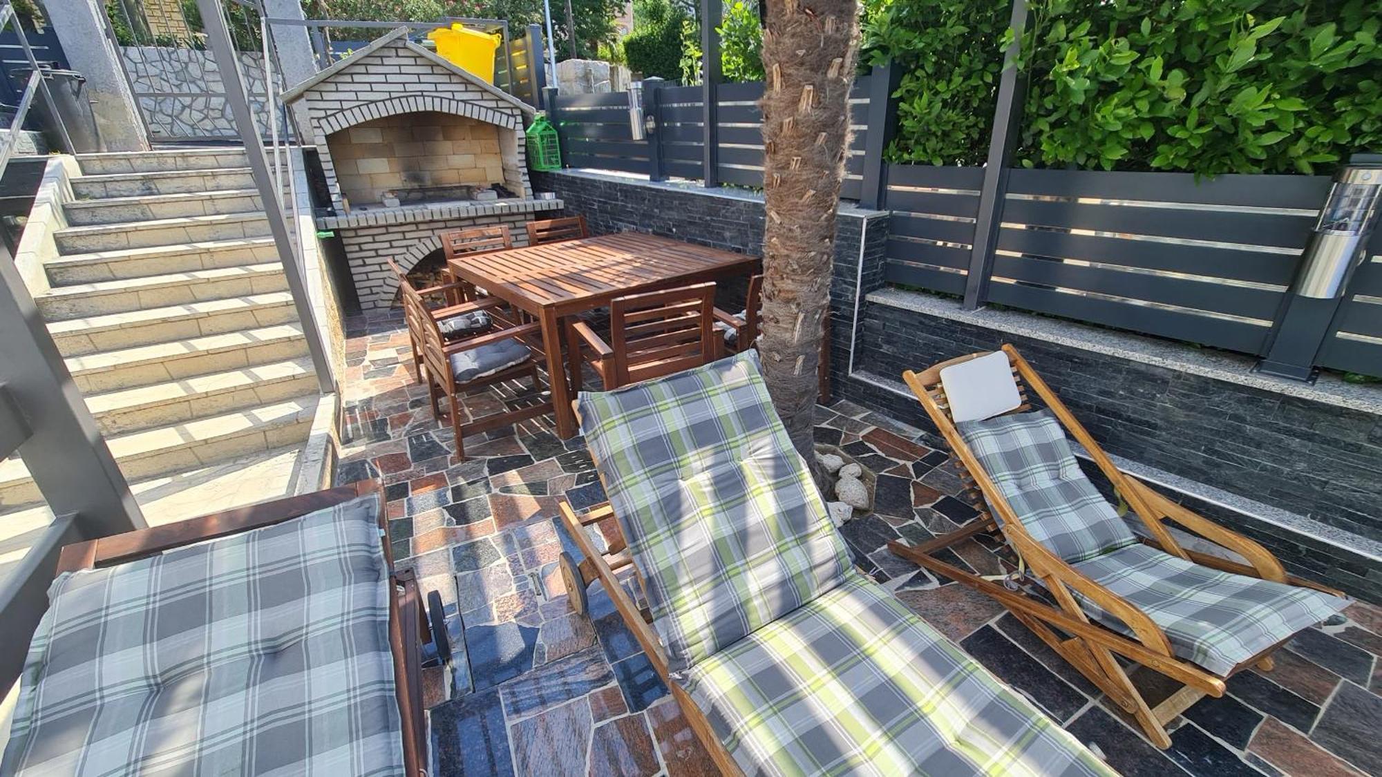 Apartments Blazevic, Heated Pool&Jacuzzi Dramalj Bagian luar foto