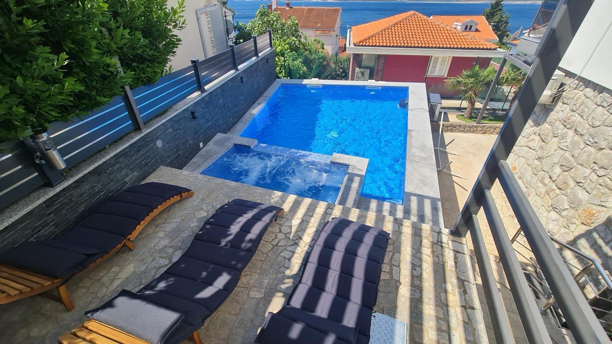 Apartments Blazevic, Heated Pool&Jacuzzi Dramalj Bagian luar foto