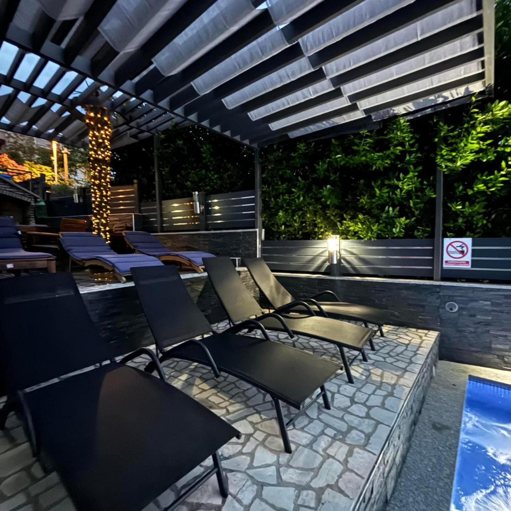 Apartments Blazevic, Heated Pool&Jacuzzi Dramalj Bagian luar foto
