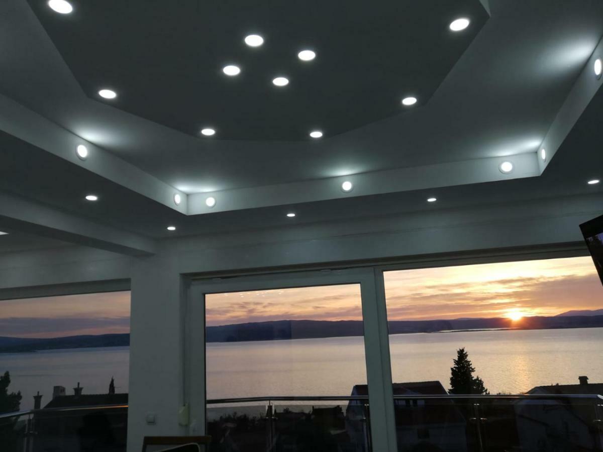 Apartments Blazevic, Heated Pool&Jacuzzi Dramalj Bagian luar foto