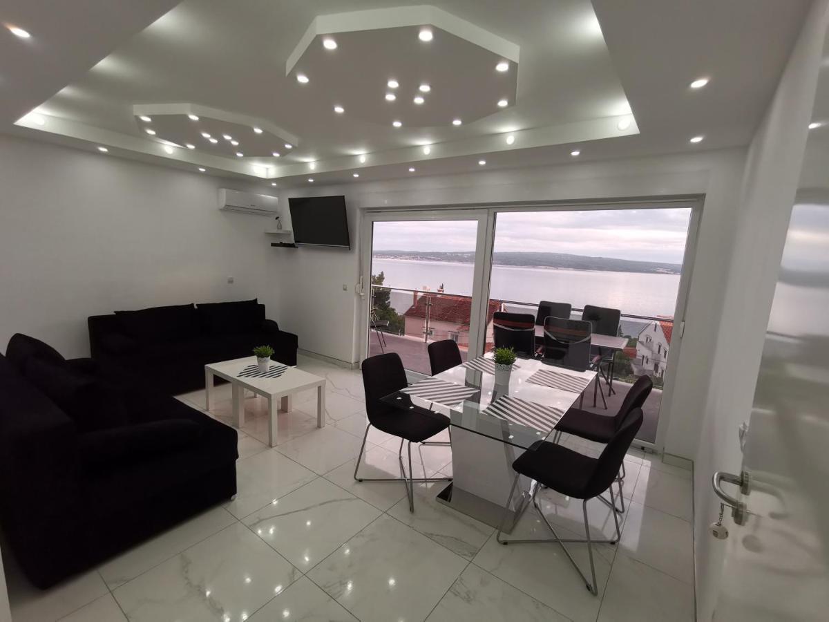 Apartments Blazevic, Heated Pool&Jacuzzi Dramalj Bagian luar foto